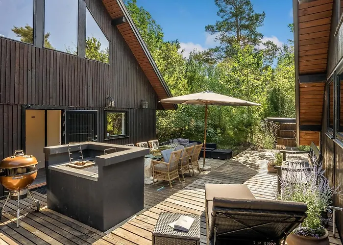 Casa de Férias 4 Bedroom Awesome In Højby