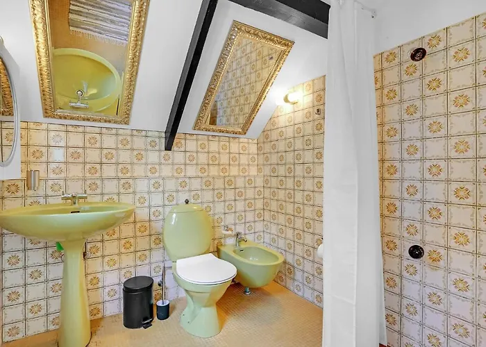 4 Bedroom Awesome In * Højby